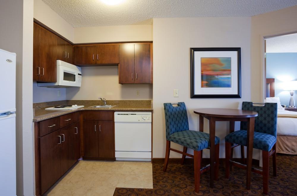 Holiday Inn Express And Suites St. Cloud By Ihg Exterior photo