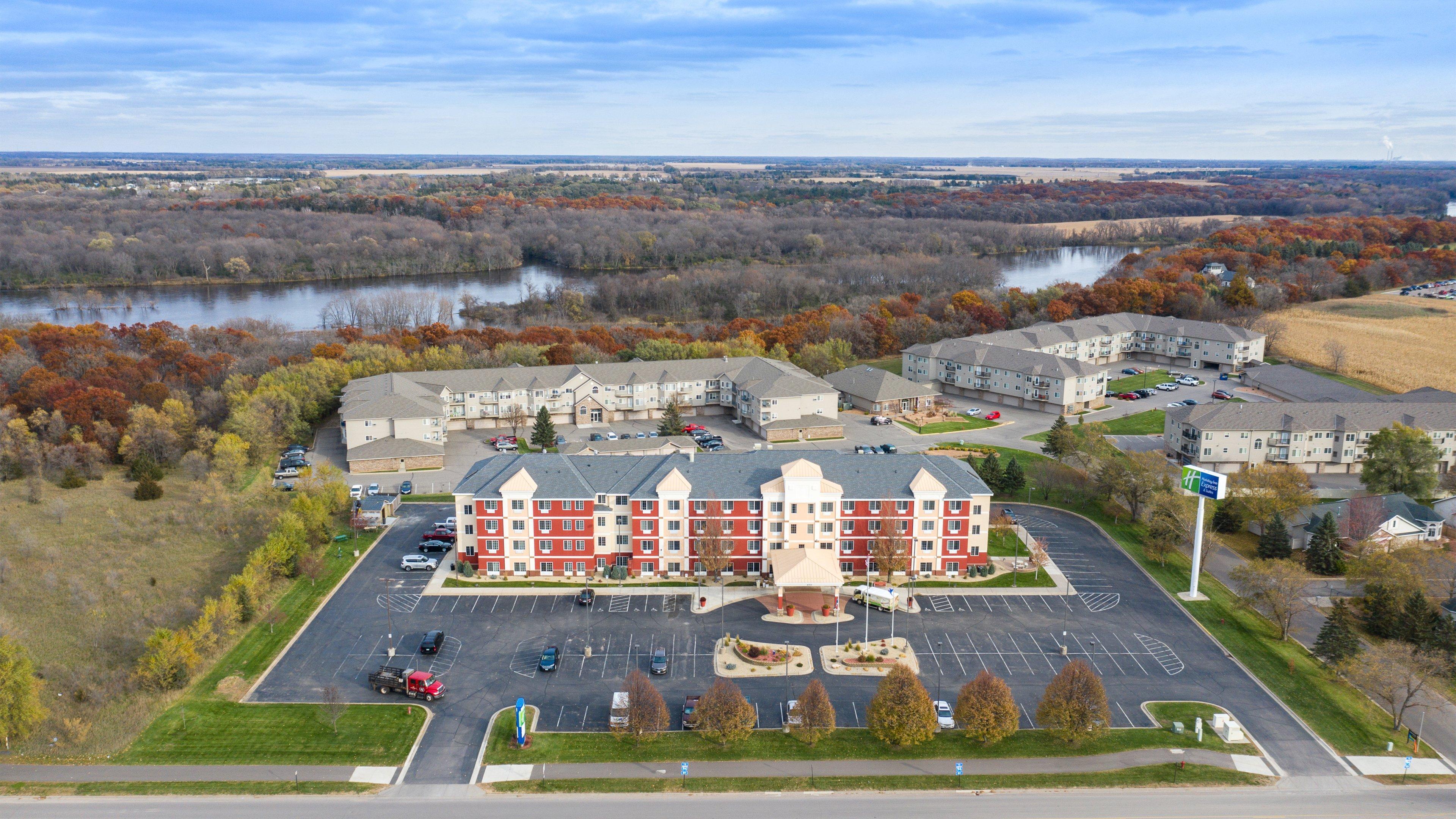 Holiday Inn Express And Suites St. Cloud By Ihg Exterior photo