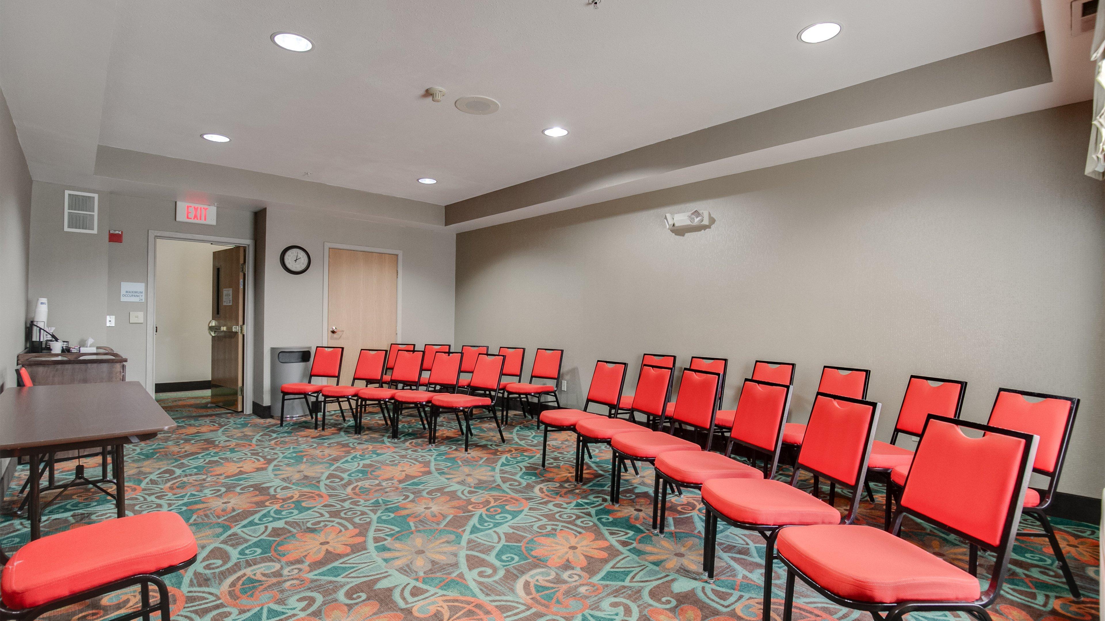 Holiday Inn Express And Suites St. Cloud By Ihg Exterior photo